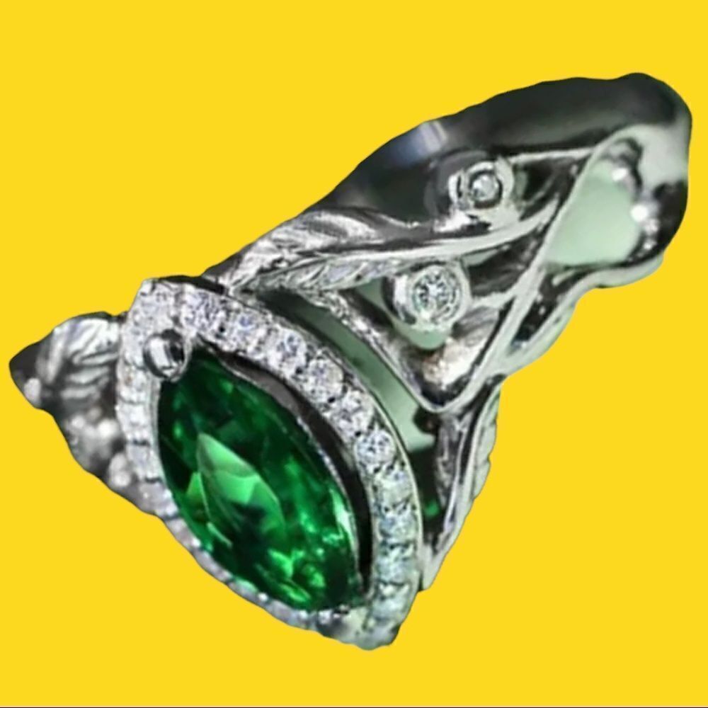 STUNNING 2.45 CTTW WHITE GOLD DIPPED EMERALD ENGAGEMENT RING 6,8,9,10